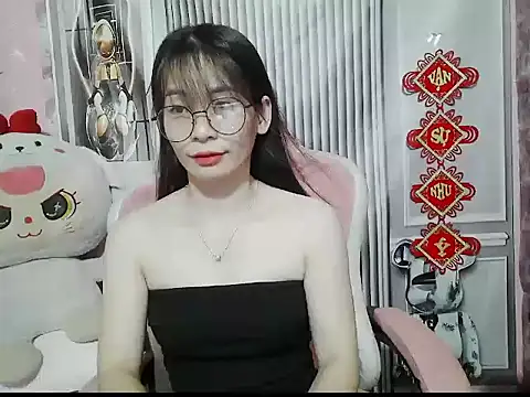 Snapshot of Ella039 chatting on 07-20-26, 02:15 Ella039 online show from 07-20-26, 02:15