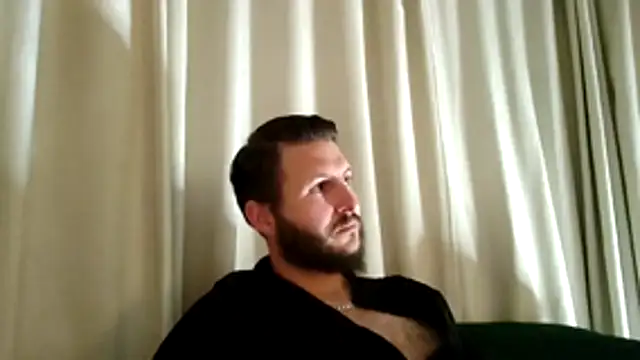 Dragonite2626 online show from 11-12-25, 11:03