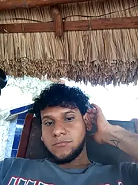 Snapshot of prototipoA45 chatting on 01-08-26, 01:57 prototipoA45 online show from 01-08-26, 01:57