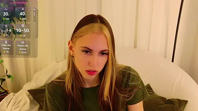 AriaBe11 online show from 11-28-25, 08:06