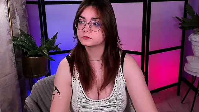 Lily  Evans online show from 11-30-25, 03:32