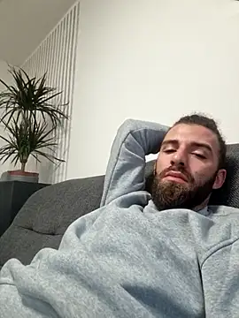 Snapshot of ramy120199 chatting on 11-10-25, 08:02 ramy120199 online show from 11-10-25, 08:02