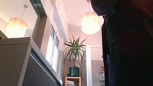 Snapshot of CuteDaddy92 chatting on 11-25-25, 01:33 CuteDaddy92 online show from 11-25-25, 01:33