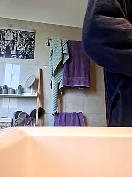 Snapshot of CuteDaddy92 chatting on 12-05-25, 11:41 CuteDaddy92 online show from 12-05-25, 11:41