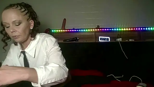 nikkibae33 online show from 07-02-26, 05:57