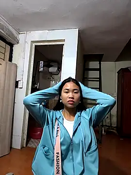 Lynly k2 online show from 04-06-26, 12:08