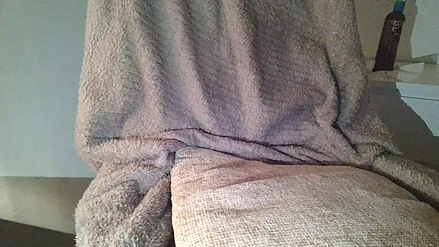 Snapshot of JAY20C16 chatting on 02-11-26, 04:45 JAY20C16 online show from 02-11-26, 04:45