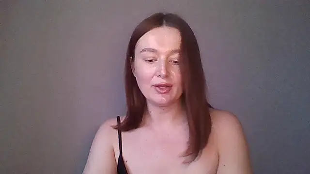 Snapshot of LilianaSwetx chatting on 11-25-25, 12:27 LilianaSwetx online show from 11-25-25, 12:27