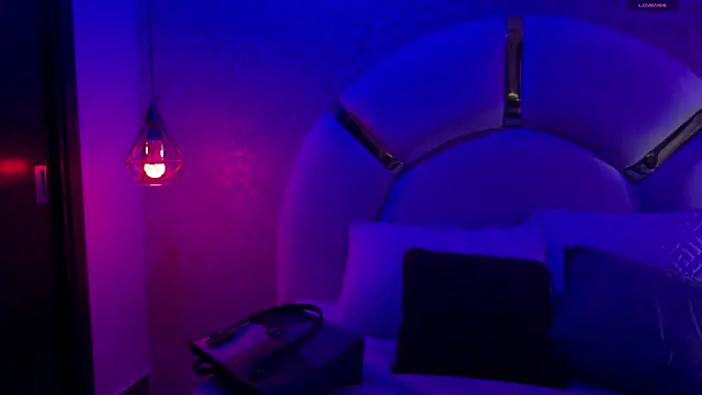 aria sm online show from 11-12-25, 07:13