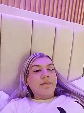 gala montes 30 online show from 11-08-25, 01:55