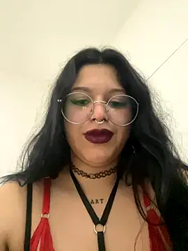 Snapshot of amazonaa9 chatting on 11-27-25, 04:14 amazonaa9 online show from 11-27-25, 04:14