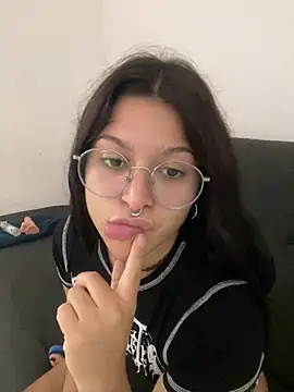 Snapshot of amazonaa9 chatting on 03-05-26, 07:32 amazonaa9 online show from 03-05-26, 07:32