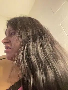 Snapshot of amazonaa9 chatting on 03-09-26, 05:44 amazonaa9 online show from 03-09-26, 05:44