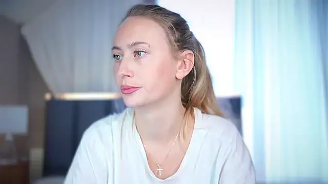 Snapshot of Most_Beauty chatting on 01-10-26, 12:51 Most Beauty online show from 01-10-26, 12:51