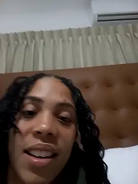 23Quenn online show from 11-15-25, 03:37