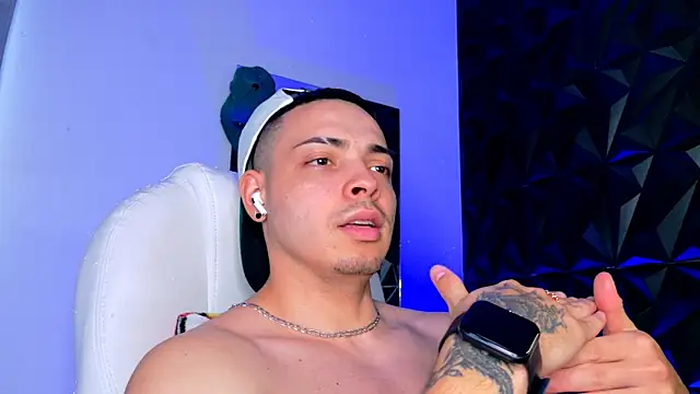 Maxwell Dupont online show from 01-08-26, 10:56