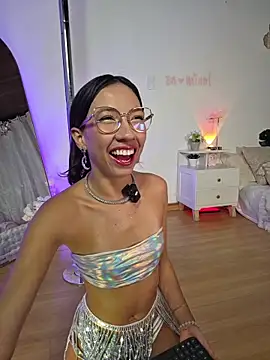 Snapshot of selene_starkk chatting on 05-15-26, 01:12 selene starkk online show from 05-15-26, 01:12