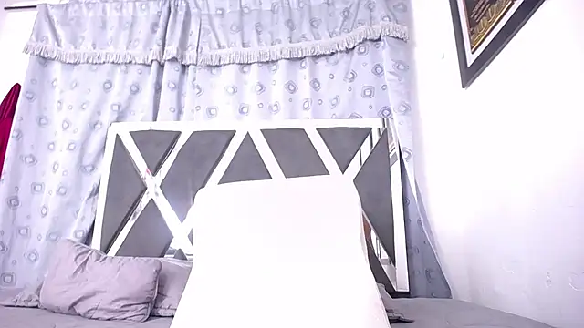 naughty ten18 online show from 11-27-25, 01:57