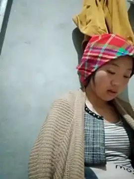 Snapshot of Yumiik2kk chatting on 11-29-25, 05:05 Yumiik2kk online show from 11-29-25, 05:05