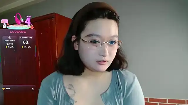 Snapshot of sallybing chatting on 11-21-25, 09:41 sallybing online show from 11-21-25, 09:41