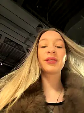 SashaCatt online show from 11-20-25, 07:19