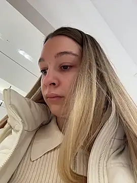 Snapshot of SashaCatt chatting on 01-14-26, 10:10 SashaCatt online show from 01-14-26, 10:10