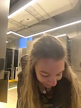 Snapshot of SashaCatt chatting on 02-01-26, 06:01 SashaCatt online show from 02-01-26, 06:01