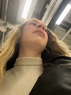 Snapshot of SashaCatt chatting on 02-28-26, 08:26 SashaCatt online show from 02-28-26, 08:26