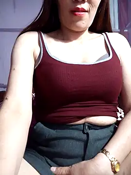 Snapshot of Hini68 chatting on 12-22-25, 01:30 Hini68 online show from 12-22-25, 01:30