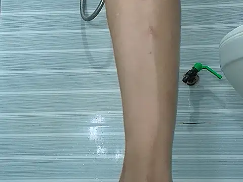 Tiny-122 online show from 04-10-26, 11:48