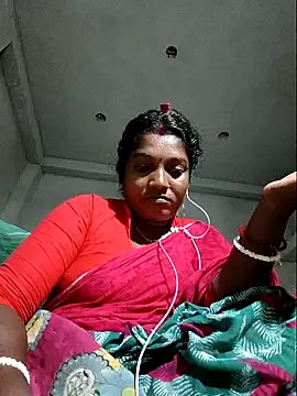 Snapshot of vipmonalisha chatting on 11-22-25, 05:45 vipmonalisha online show from 11-22-25, 05:45