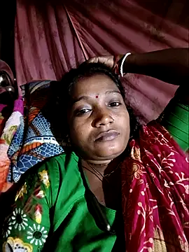 Snapshot of vipmonalisha chatting on 11-25-25, 02:17 vipmonalisha online show from 11-25-25, 02:17