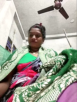 Snapshot of vipmonalisha chatting on 12-14-25, 04:34 vipmonalisha online show from 12-14-25, 04:34