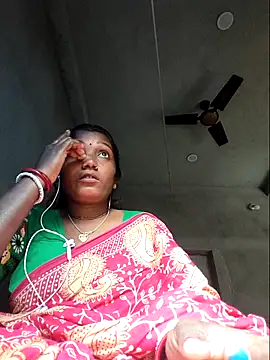 Snapshot of vipmonalisha chatting on 12-16-25, 09:58 vipmonalisha online show from 12-16-25, 09:58