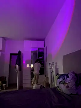 Snapshot of oceaneyes_lilu chatting on 12-15-25, 06:12 oceaneyes lilu online show from 12-15-25, 06:12