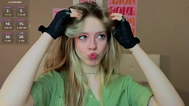 TiffinyMergist online show from 03-04-26, 07:25