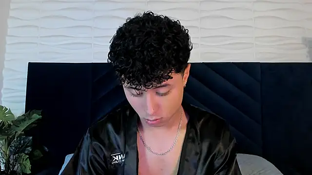 Noah dupont  online show from 01-05-26, 05:27