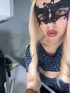 Snapshot of LilxSar chatting on 11-20-25, 03:23 LilxSar online show from 11-20-25, 03:23