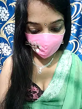 Snapshot of Honeya96 chatting on 12-20-25, 04:19 Honeya96 online show from 12-20-25, 04:19