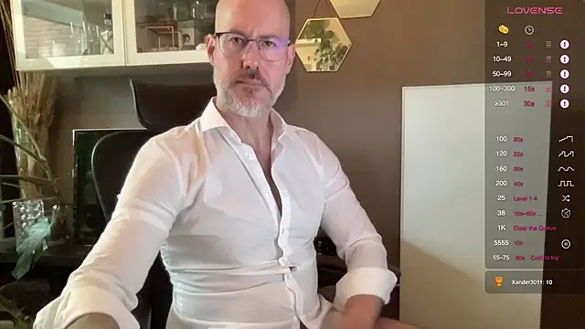 Snapshot of the_new_fit_rubinho chatting on 11-20-25, 08:58 the new fit rubinho online show from 11-20-25, 08:58