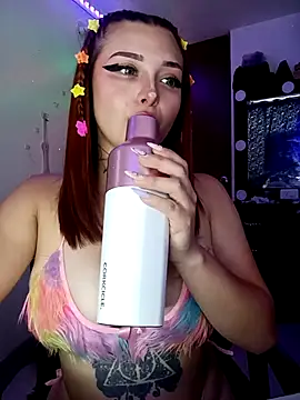 Snapshot of Ema_goddess chatting on 03-10-26, 06:02 Ema goddess online show from 03-10-26, 06:02