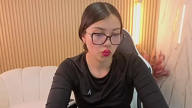 Snapshot of venus_velvet_tp chatting on 12-01-25, 07:41 venus velvet tp online show from 12-01-25, 07:41