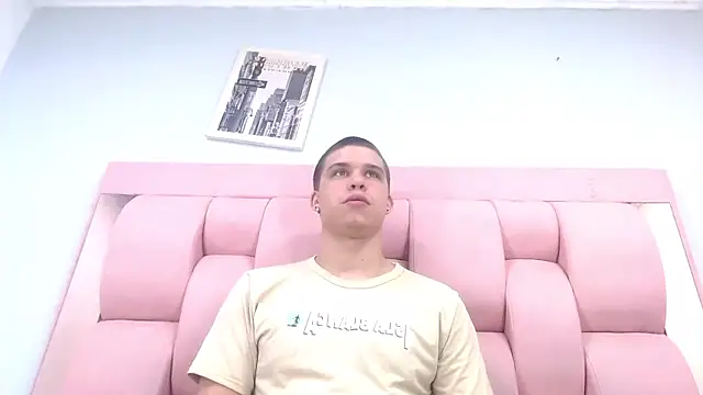 Snapshot of Liam_York_ chatting on 11-14-25, 12:26 Liam York online show from 11-14-25, 12:26