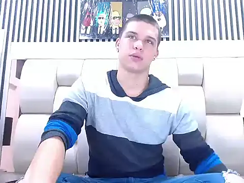 Snapshot of Liam_York_ chatting on 11-16-25, 02:00 Liam York online show from 11-16-25, 02:00