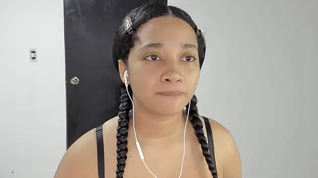  sweetBlair  online show from 04-12-26, 06:18