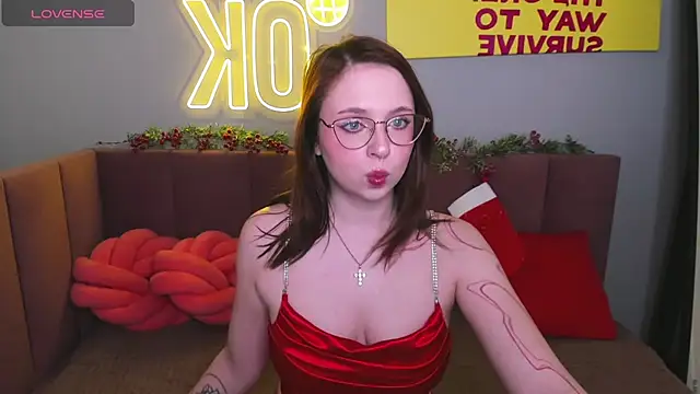 Erica Nelson online show from 12-01-25, 01:21