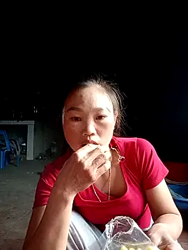 Snapshot of blonde_blg chatting on 11-21-25, 08:35 blonde blg online show from 11-21-25, 08:35