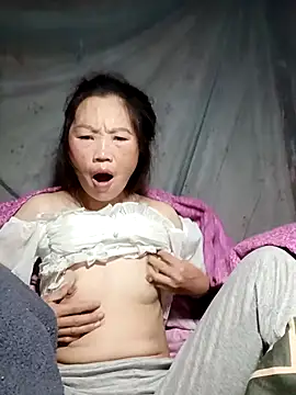 Snapshot of blonde_blg chatting on 11-26-25, 06:53 blonde blg online show from 11-26-25, 06:53