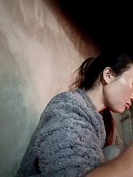 Snapshot of blonde_blg chatting on 12-20-25, 12:40 blonde blg online show from 12-20-25, 12:40