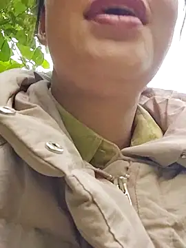 yelow-bee online show from 11-25-25, 12:21